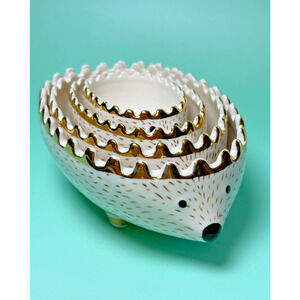 4 Nesting Hedgehogs Ceramic Figural Measuring Cups Bowls White Gold Signature